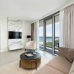 Wave Seaview By Solarento
