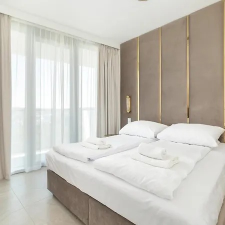 Wave Seaview By Solarento Apartament